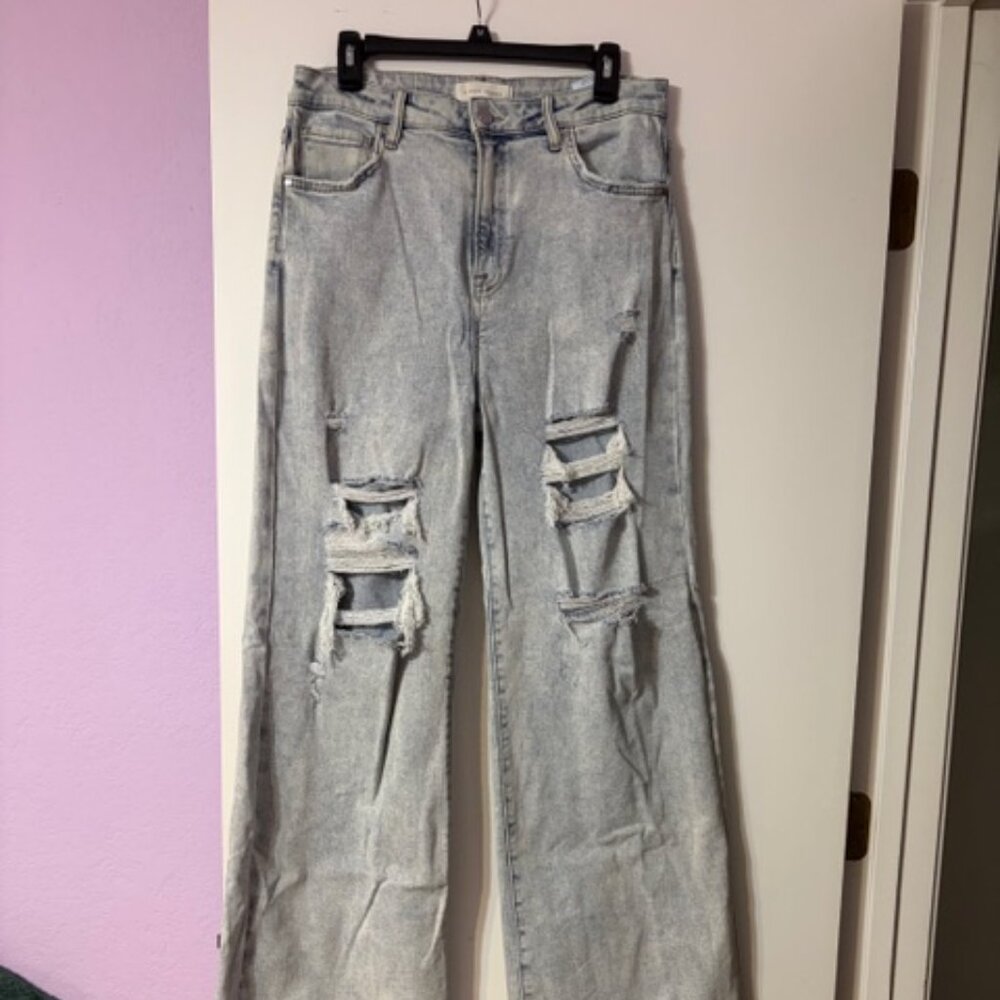 RISEN JEANS High Rise Distressed Knee, Relax Fit Flare Jean (13/31) Light Wash